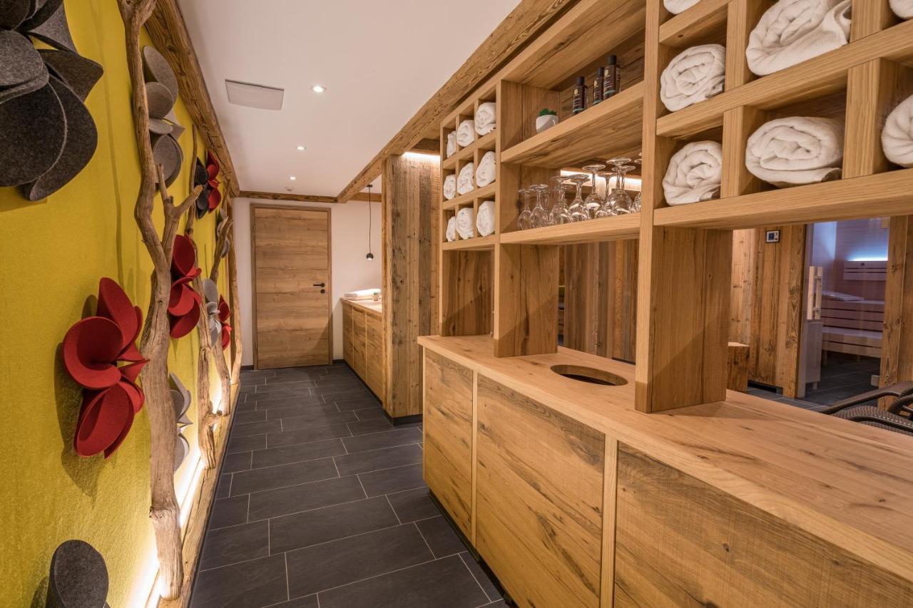 אוברסטדורף Dorf Suites מראה חיצוני תמונה